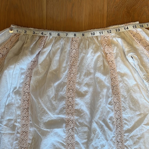 TULAROSA Sara Off Shoulder Lace Mini Dress with Flounce Sleeves - Size M - Picture 4 of 10